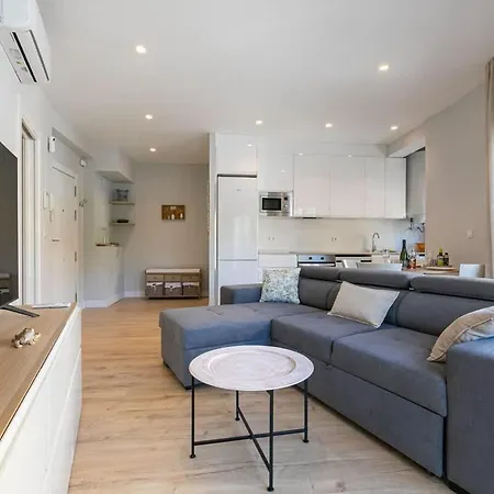 Central Torremolinos Apartment * Торремолинос