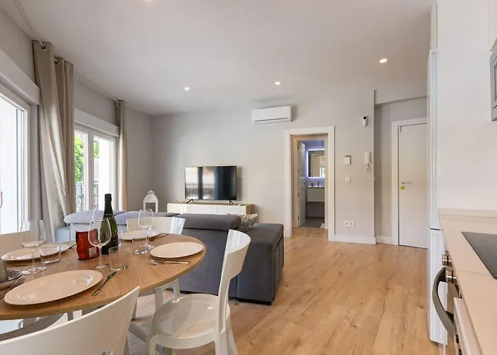 Central Torremolinos Apartment Апартаменты *