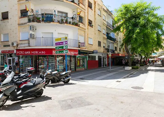 Central Torremolinos Apartment *